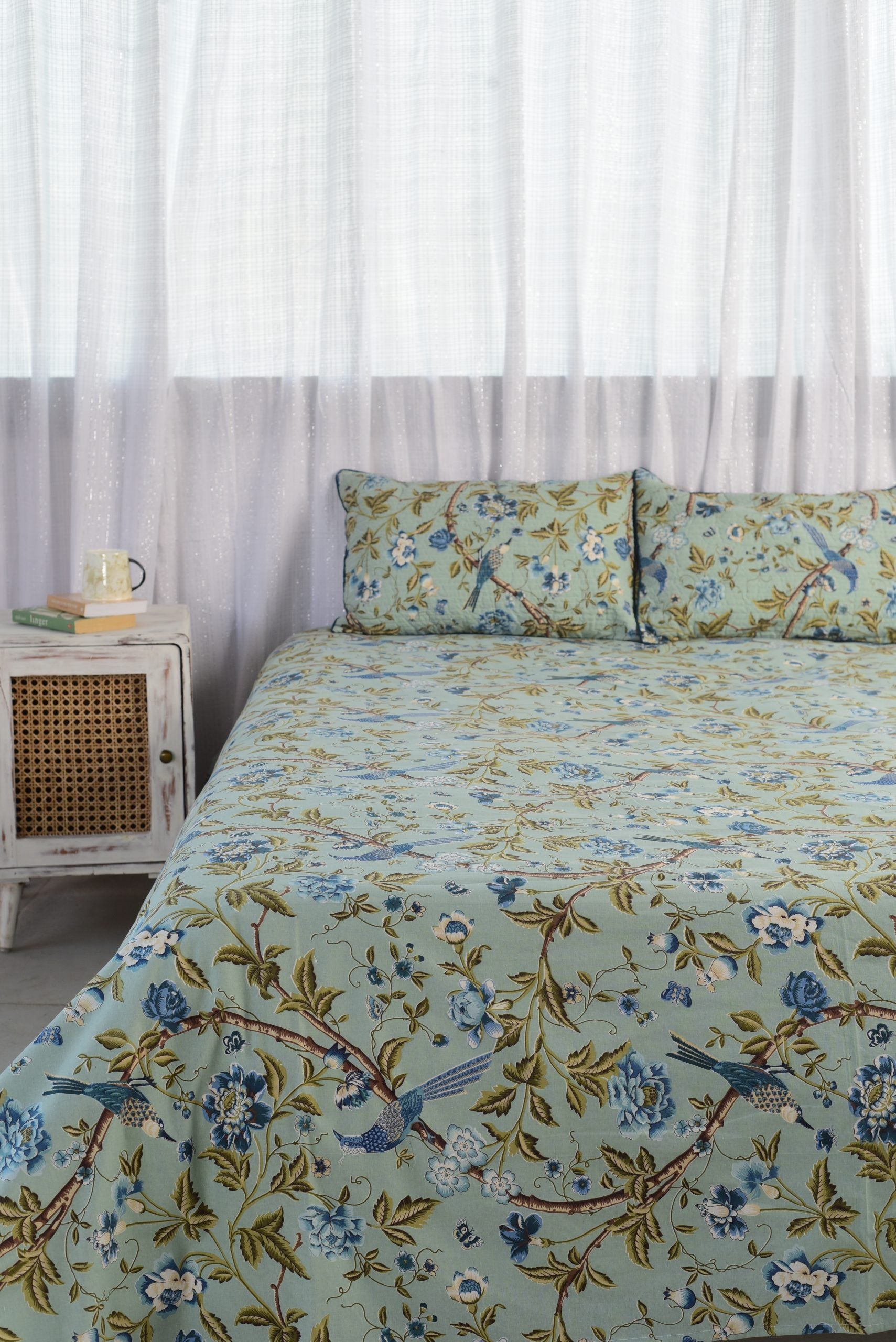 Bird Valley Blue & Green - Bedsheet & Quilted Pillow Covers Set