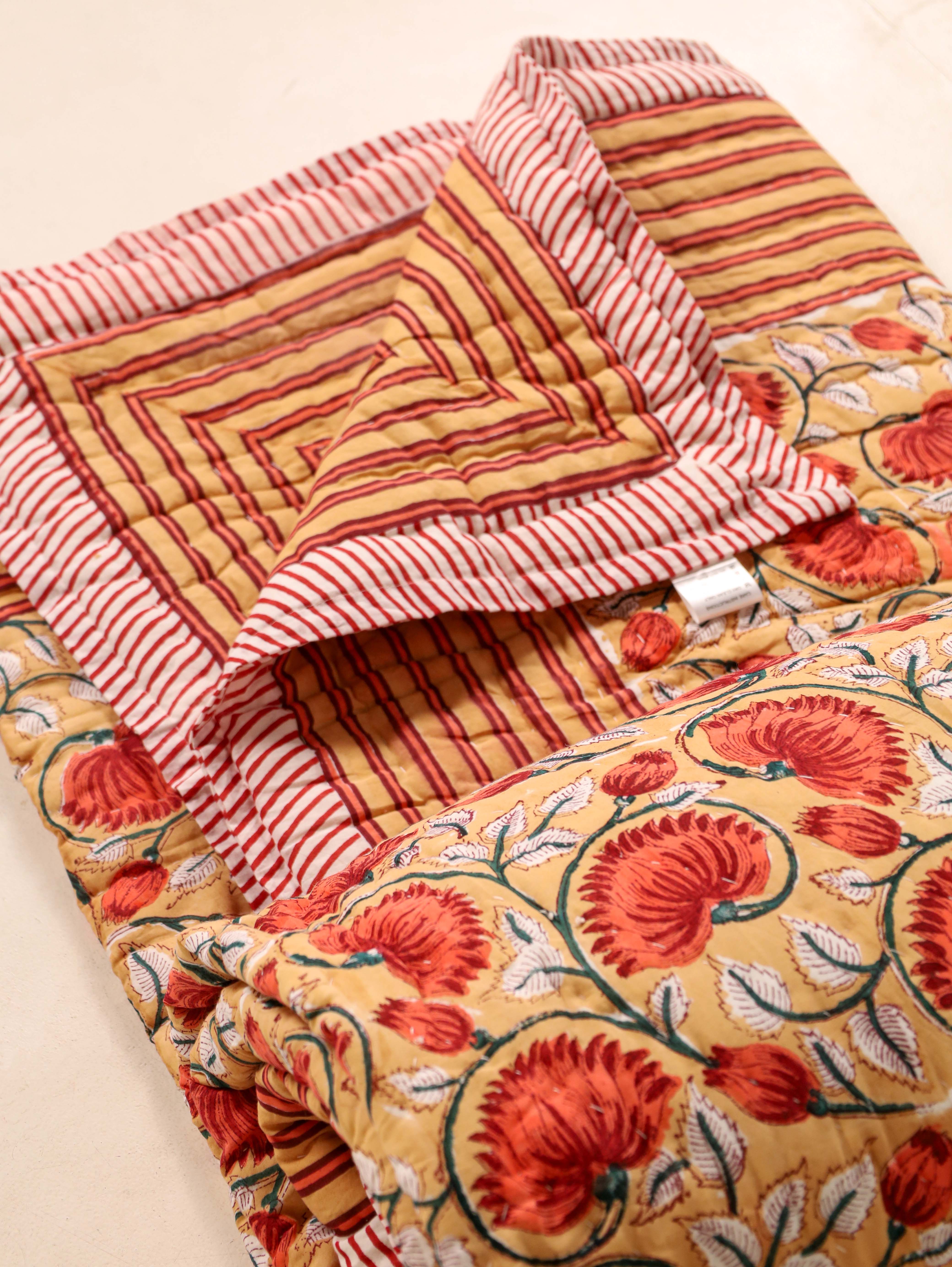 Jaipuri Razai With Pillow Covers - Sierra
